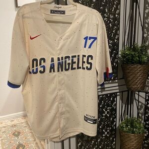 Los Angeles Dodgers City Connect #17 Ohtani Jersey. Never worn.